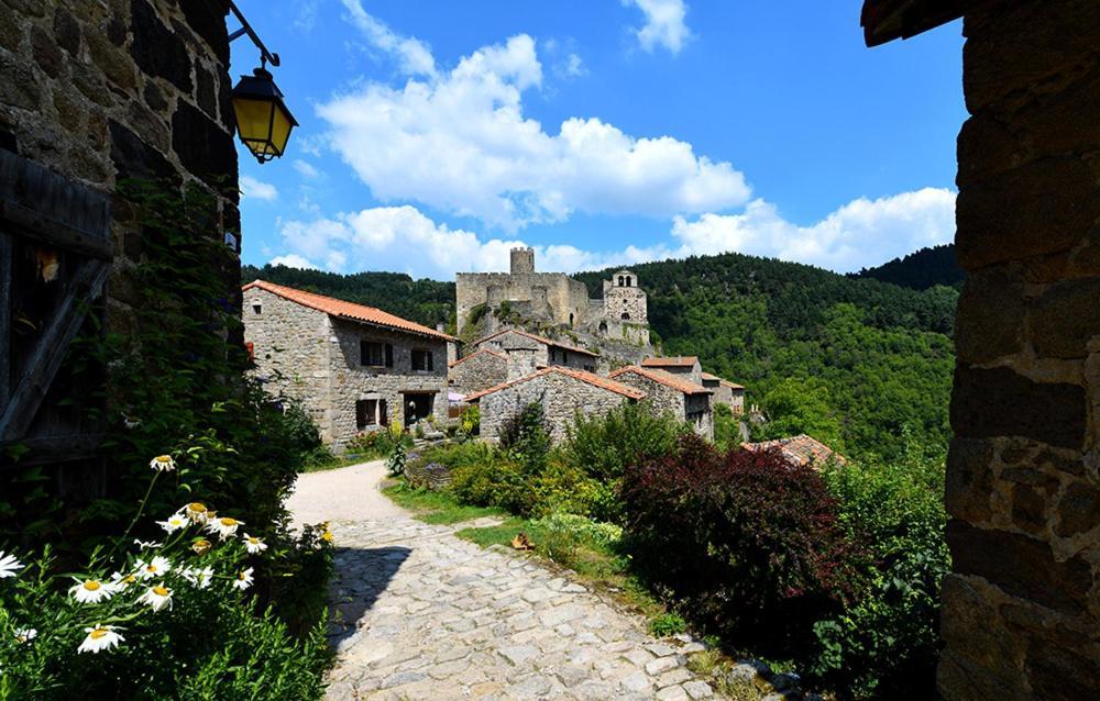 Les Gites Du Val Valprivas Exterior foto
